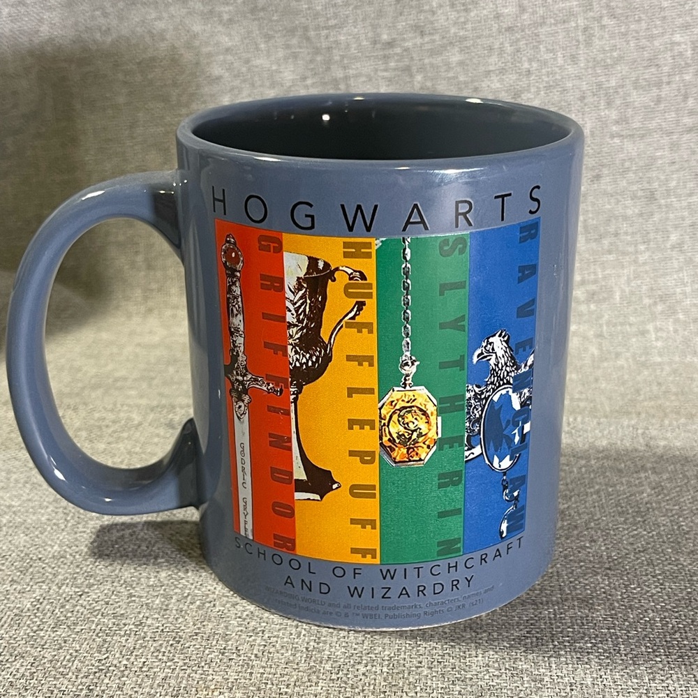 Harry Potter 20 oz Mug HOGWARTS HOUSE CRESTS Zak Designs